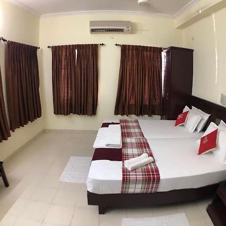 Mjm Plaza Hotel Kochi Eksteriør billede