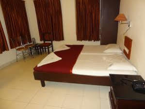 Mjm Plaza Hotel Kochi Eksteriør billede